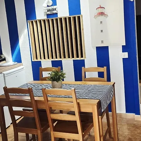 La Chalana * ポリス・デ・アボナ